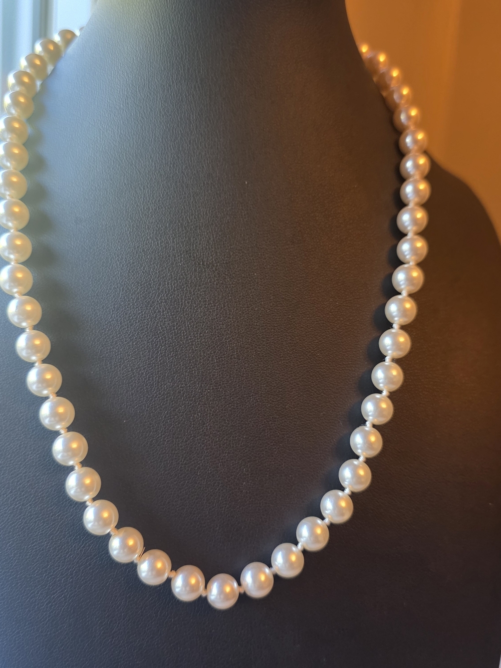 Classic Cream White Pearl Necklace - Wedding Necklace. - Picture 2 of 9